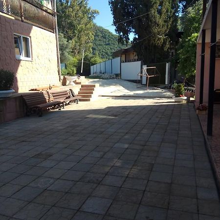 Guesthouse Rihanna New Athos Exterior photo
